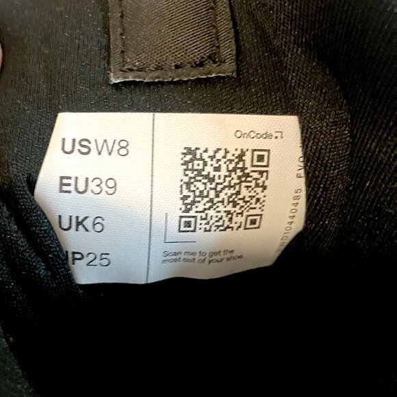 On Running cloud surfer shoes - Picture 10 of 13